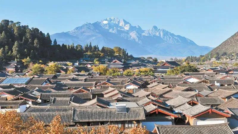 疫情防控的下丽江  不再喧闹   回归宁静   ------  曾祥裕风水团队 置身于 奇山秀水之地   领悟天地造化玄机