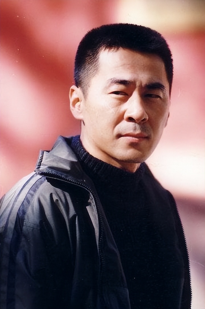 陈建斌又上热搜！不是因为蒋勤勤，而是因为39岁的徐海乔