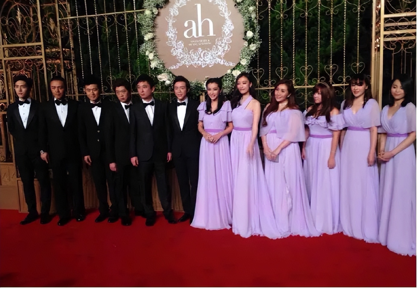 离婚2个月,再看黄晓明和杨颖的境遇,夫妻差距一目了然