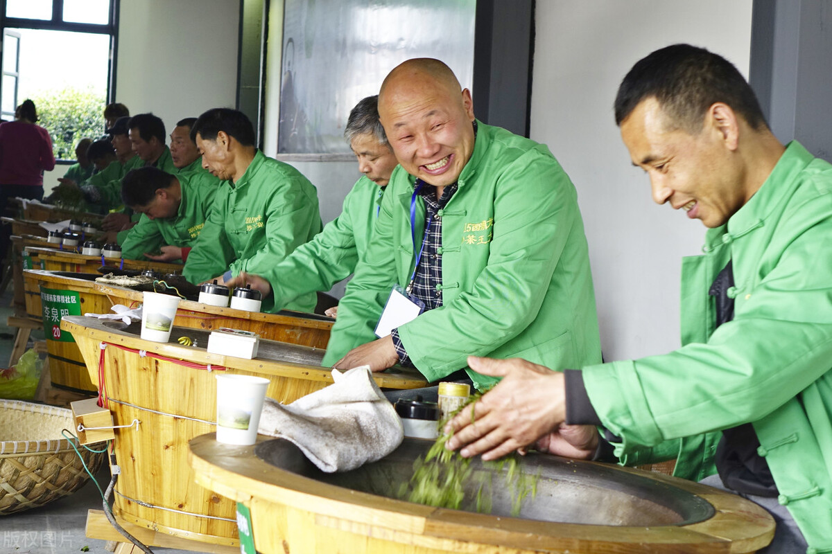 春天喝绿茶，自己喝买多少钱的茶划算？西湖龙井的价格怎么算