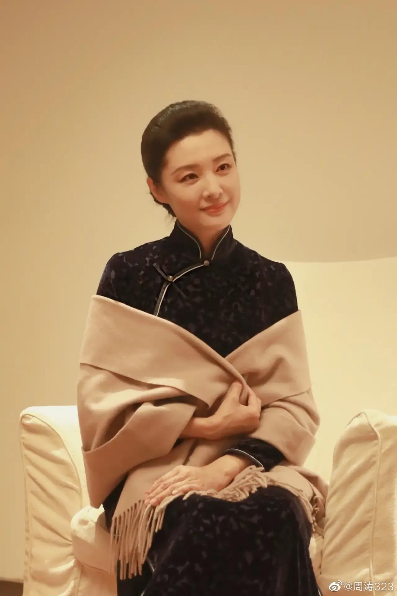 央視“女神主播”周濤到底有多美？（多圖）