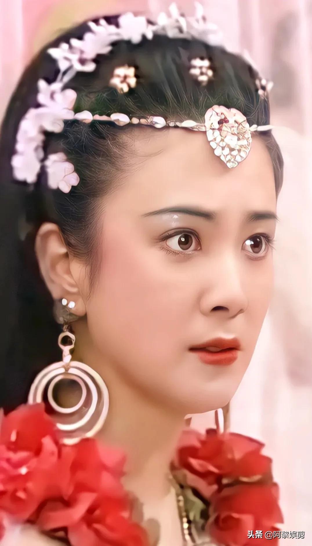 傅艺伟年轻的时候真是风华绝代