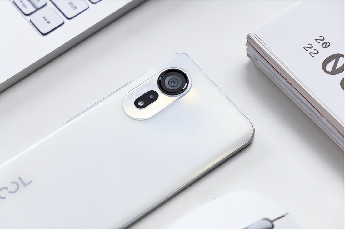 3款品控最严格的手机：华为用枪射，酷派上火烤，网友：都是狠人