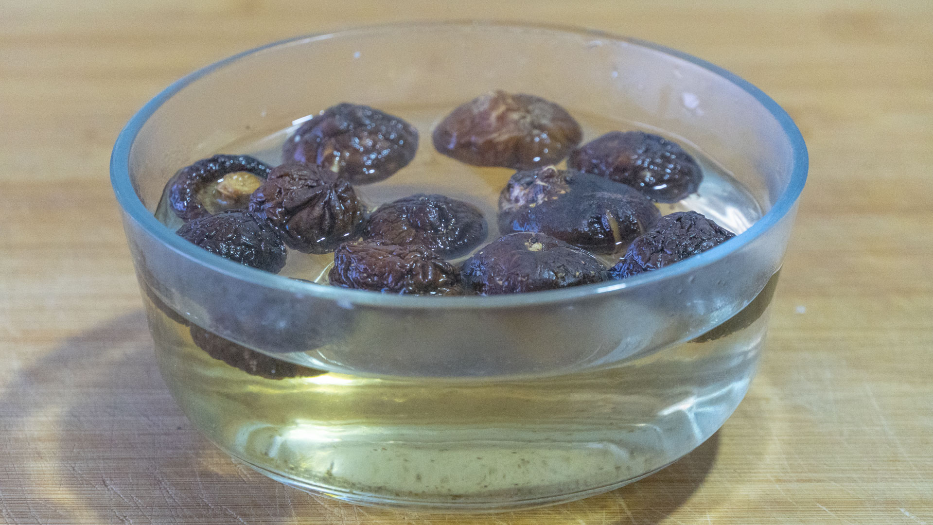 冬天早餐就要这样做，蒸一蒸，卷一卷，软糯又咸香，孩子抢着吃