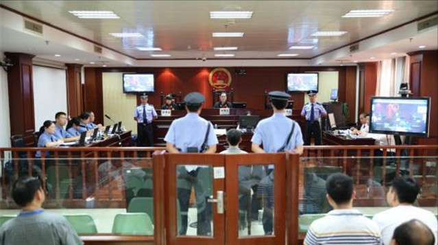 王建根：国企高管严重违纪，只为博红颜一笑