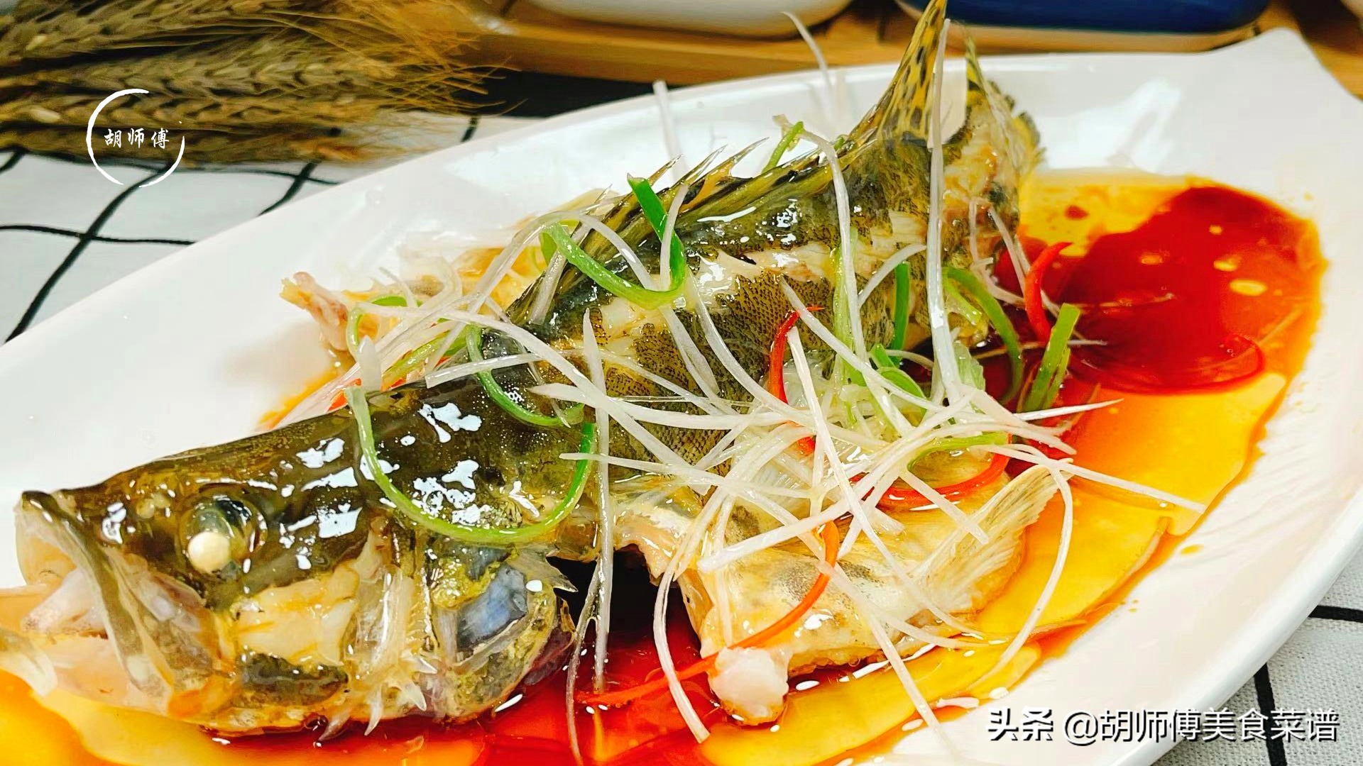 無論蒸什麼魚，這種調料不能放，很多人都會放，難怪魚肉又老又腥