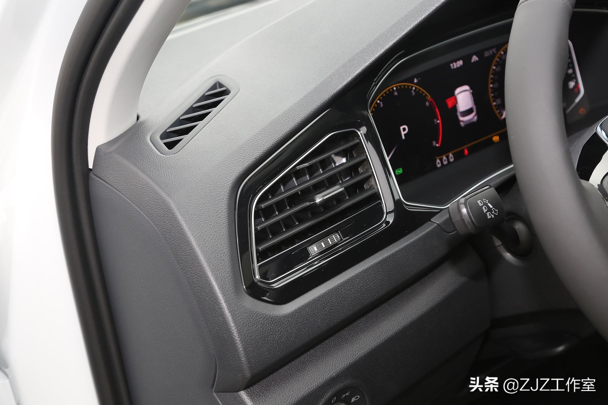最经济实用型家庭SUV 大众 探歌T-Roc 深度评测 超高性价比