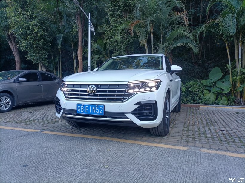 56.9万提了辆大众途锐2.0T，开了3个月后，车主一肚子话要说