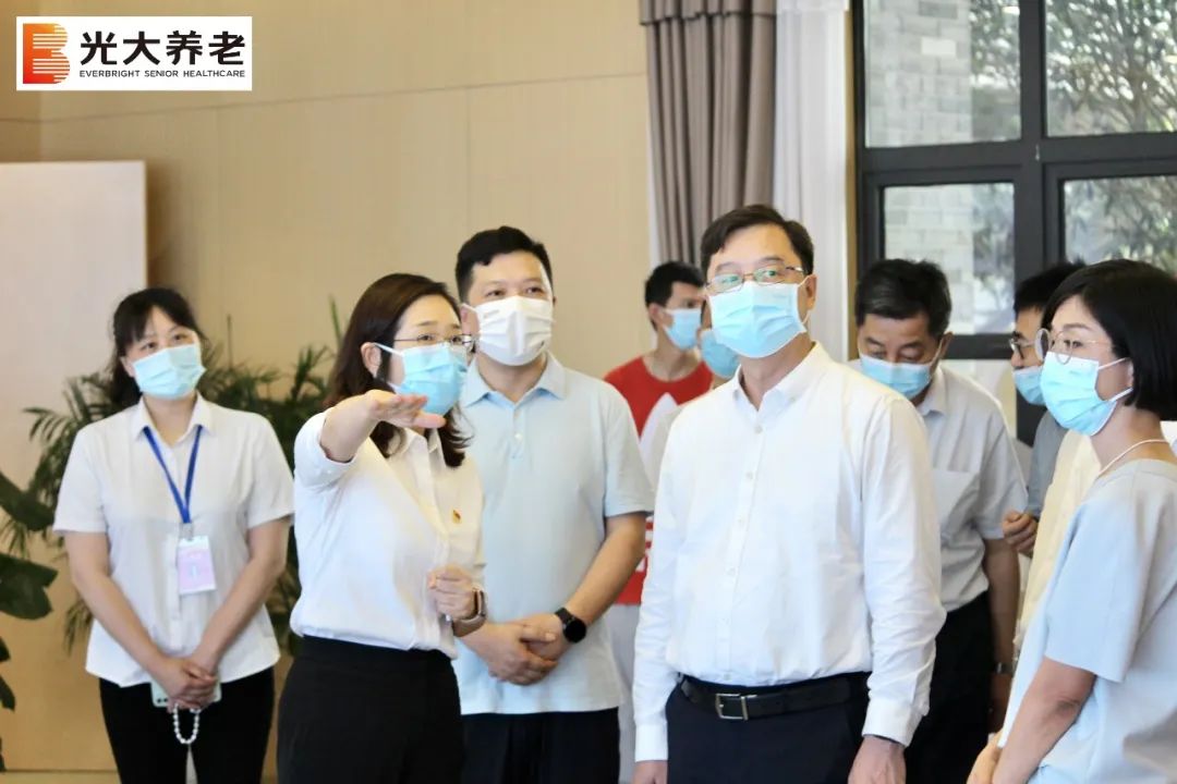 重庆市副市长但彦铮莅临伟德国际1946bv官网调研
