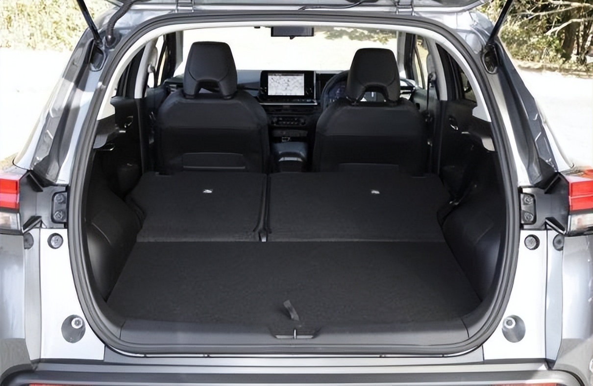 日产全新一代家用车，全系混动系统，对标飞度Polo，光颜色就8种