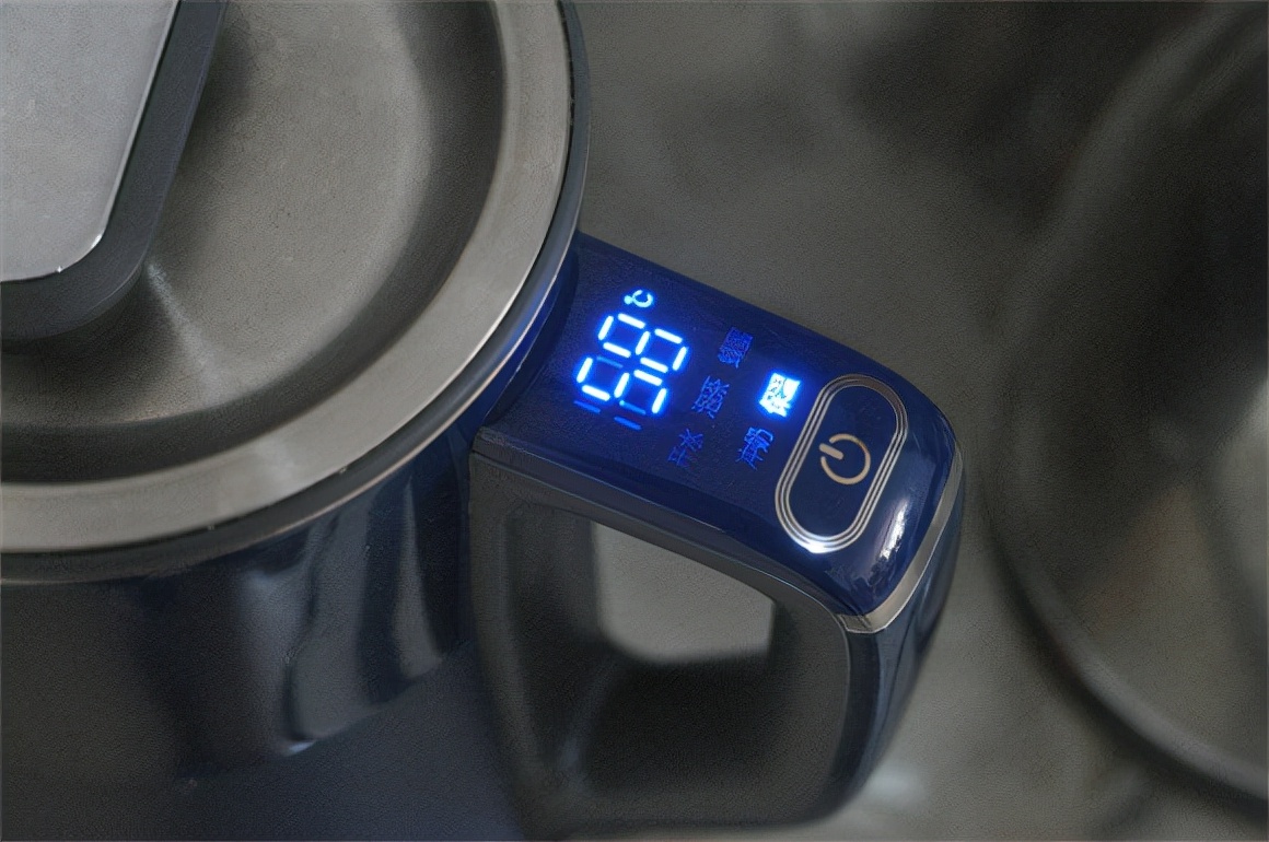 冬天吃红薯不如糕，1买就是10斤，不煮也不烤，一口一个超解馋