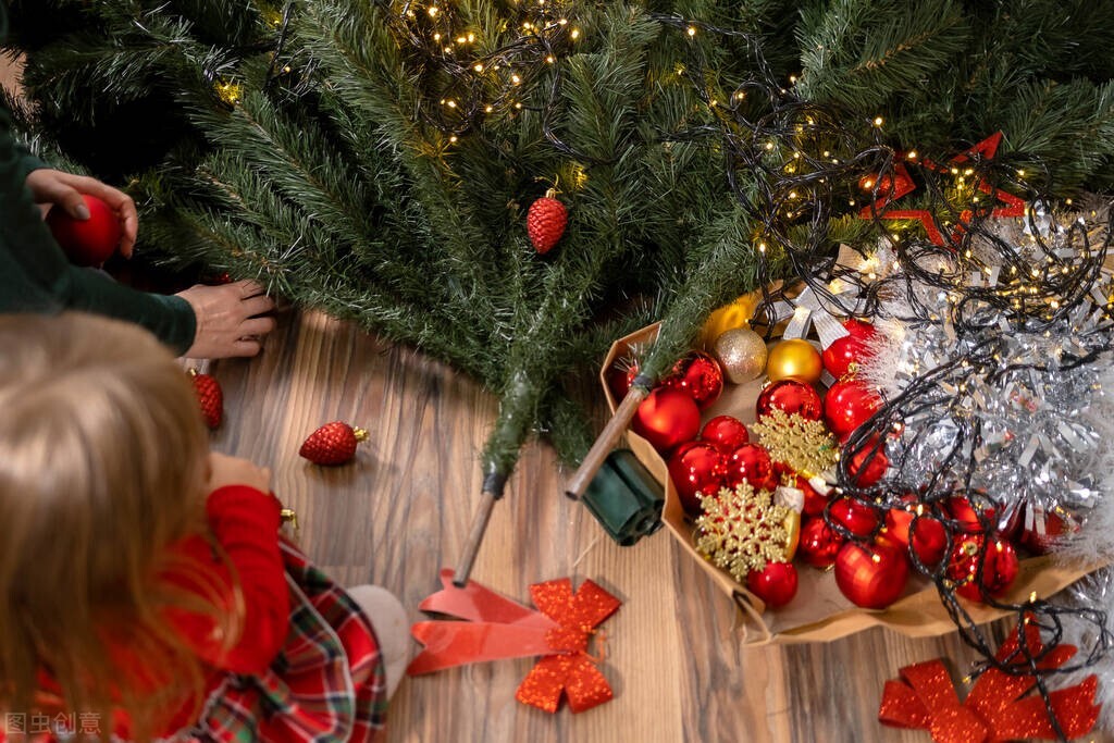 仓颉先生造出“母”、“妈”这两个字时，鬼神见之都哭了