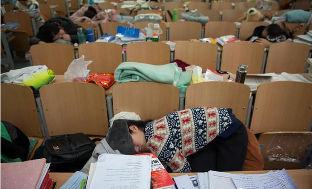 考研党的好消息，有这些证书加荣誉对复试有利，让上岸变得更容易