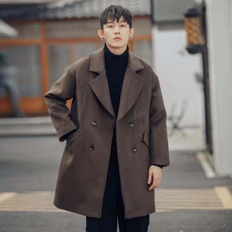 男生大衣这样搭配时尚又好看 男生大衣搭配技巧