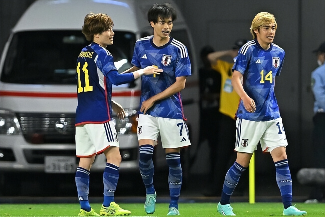 4-1！日本吊打南美第5，韩国却输0-1，森保一：2026年世界杯夺冠