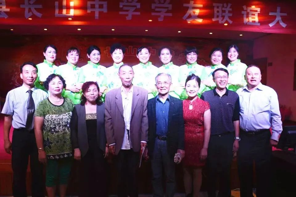 悼念恩师唐光鳌诗歌集：缅怀师者风范，传承诗魂精神