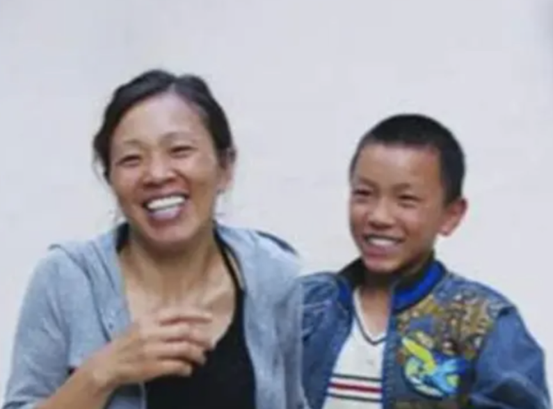 贵州神童13岁考上985，茅台承诺4年花费全包，为何1年后就停了？