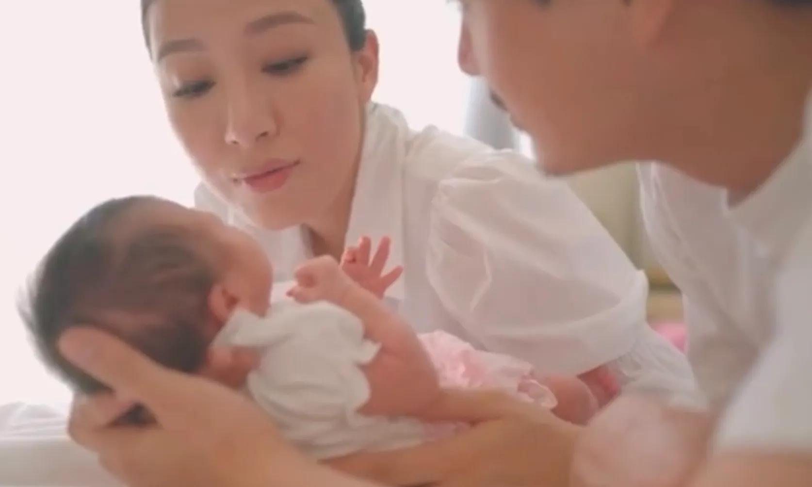 杨怡情人节晒视频记录重要人生阶段，从结婚到一家四口幸福满满