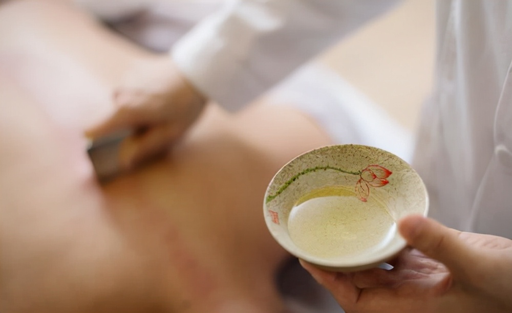 刮痧究竟是真养生，还是伪科学？刮出来的“痧”，到底是什么？