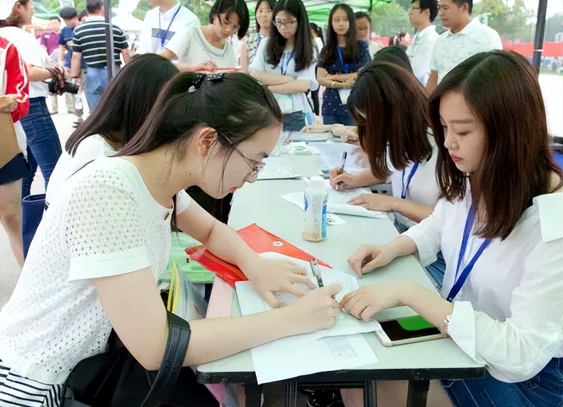 中铁五局发布招聘信息，实习工资达7000+，这些学生报名更有优势