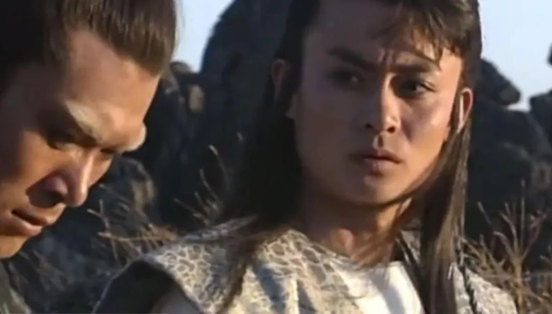 《白眉大侠》27年，10位演员境况差别巨大，男4号已成一线明星