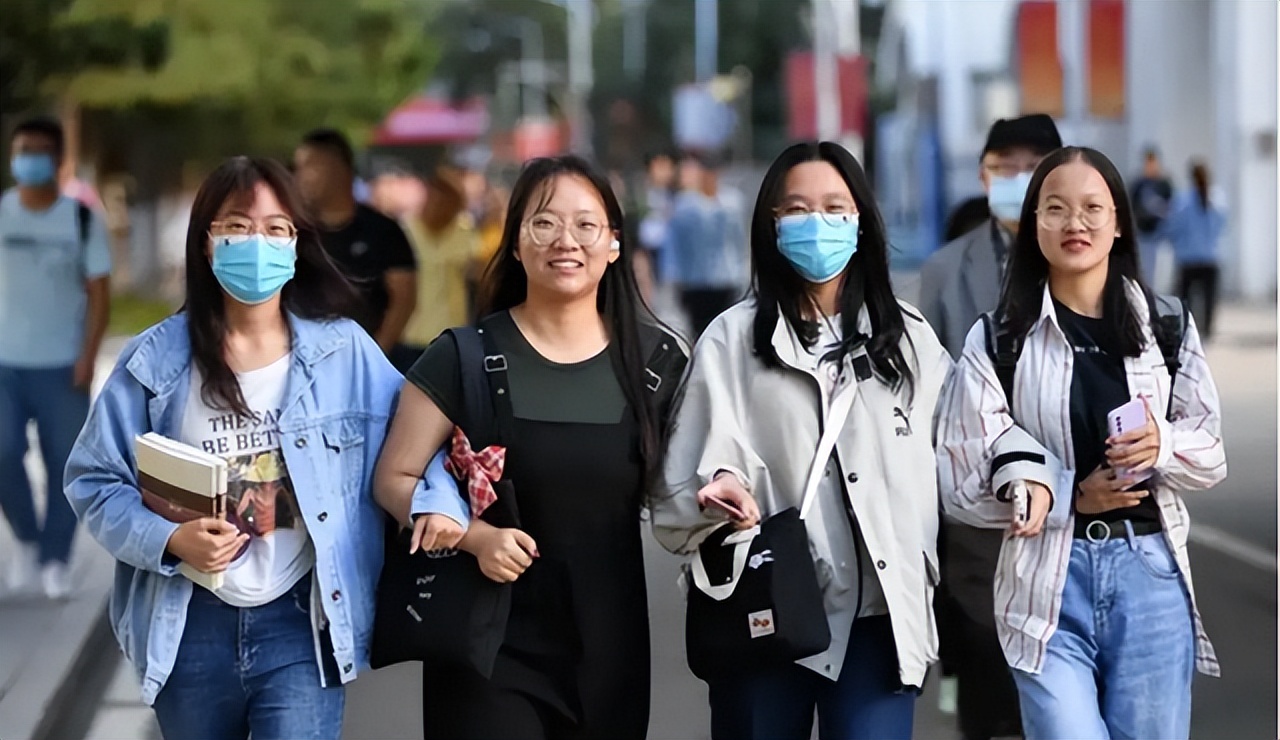 大学暑假放假时间（暑假通知）