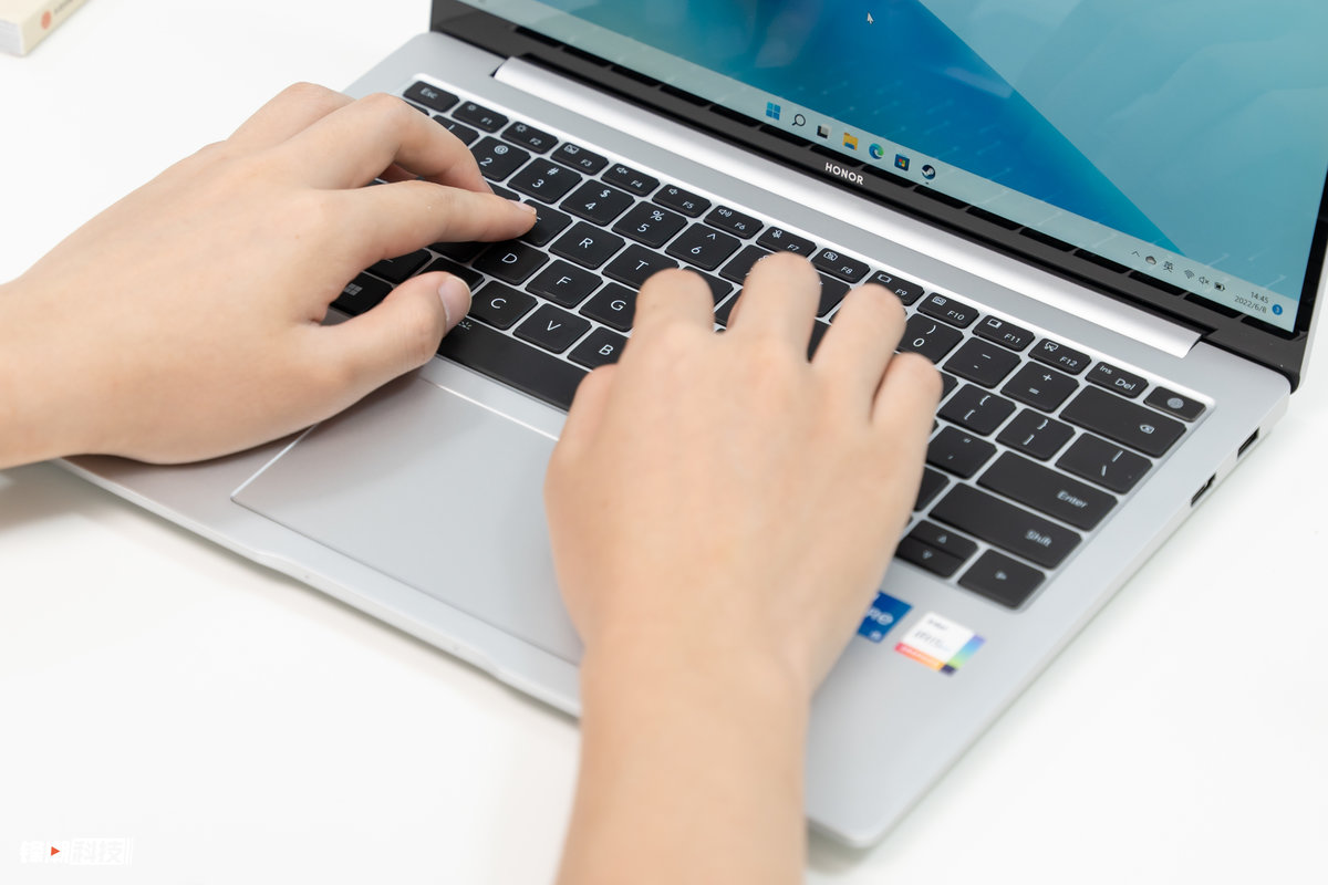 评测：荣耀MagicBook 14、联想小新Pro14和ThinkBook 14+谁更香？