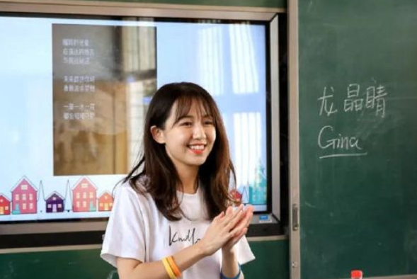 不少乡村教师反对大学生支教，直言：你们为了学分，快要毁了孩子