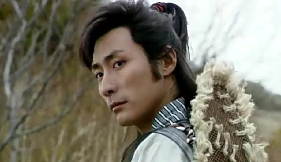 《白眉大侠》27年，10位演员境况差别巨大，男4号已成一线明星