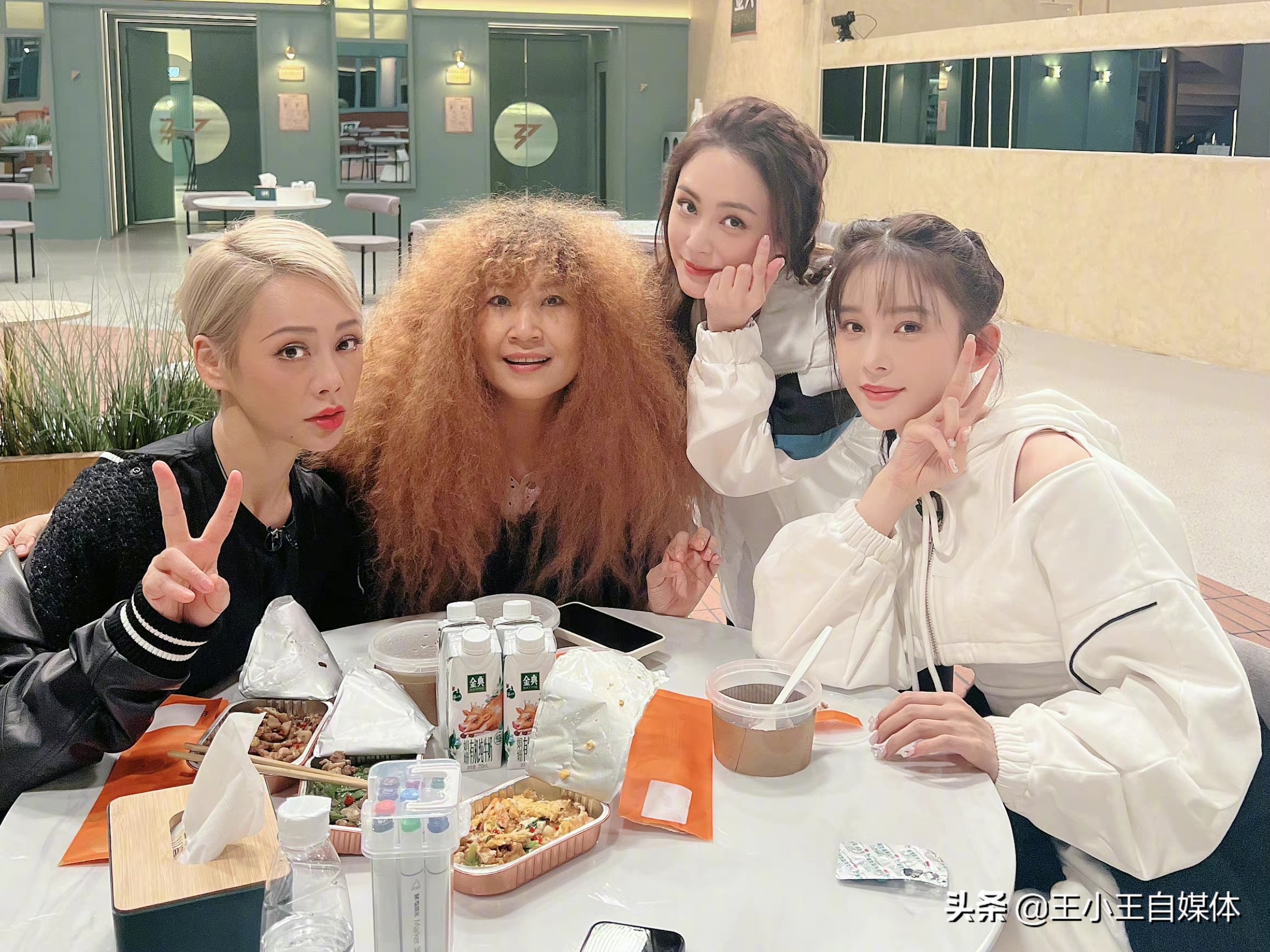 《浪姐3》内卷严重，学历普遍一本，身材多数偏瘦，人气差距明显