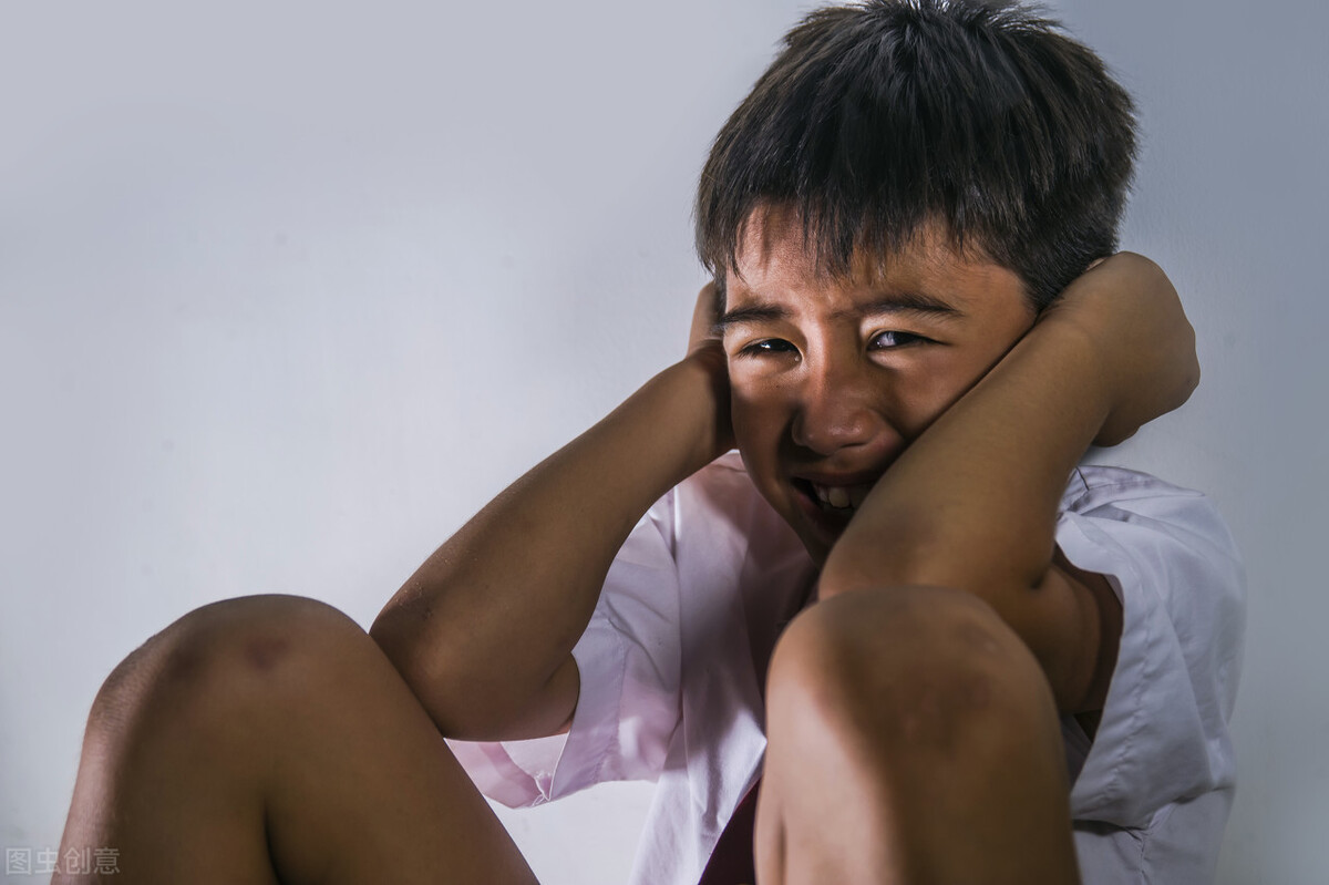 家长：初二能不能上中专？老师：路不通，不用考虑