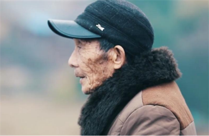 2008年湖南老人抢劫入狱“养老”，刑满释放后，老人：还想回去