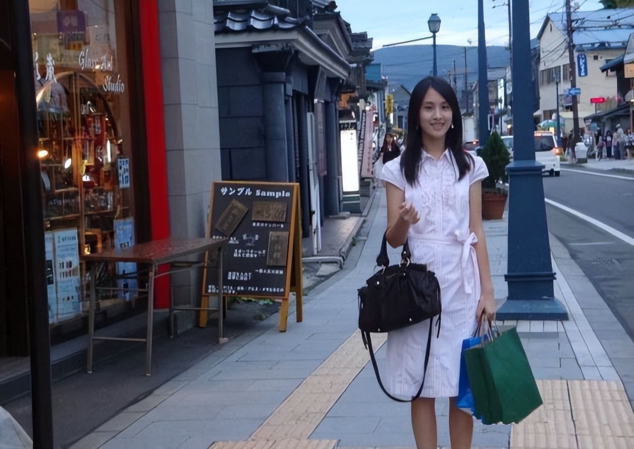 台湾女作家林奕含：16岁被导师性侵，为保住家族名誉选择隐忍