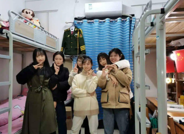 我国大学“寒酸”寝室排名，一个比一个扎心，学生看后想复读