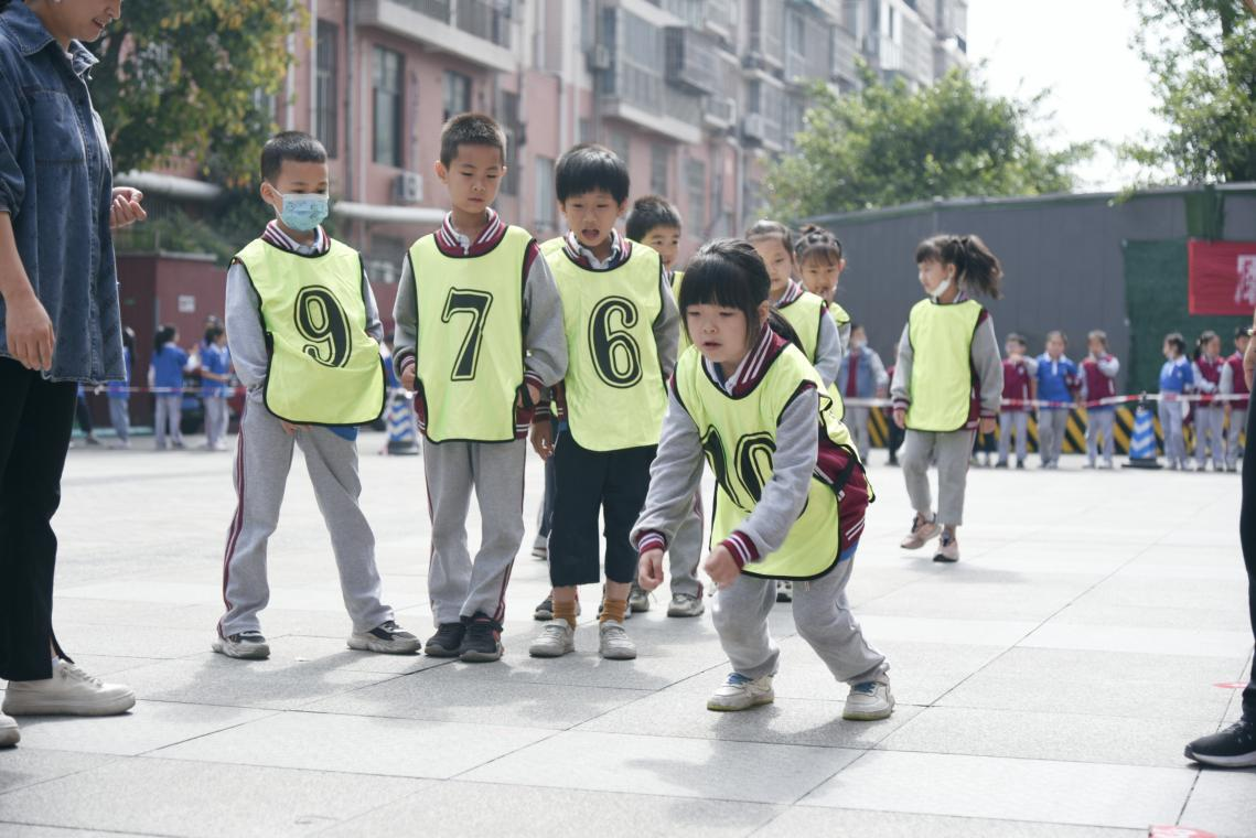 爱南区 爱运动 |记棠湖小学（南区）2022体育节趣味田径运动会