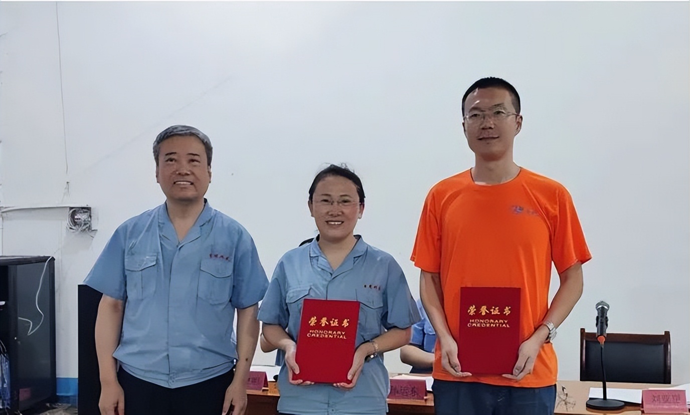 中共青岛青缆科技有限责任公司第九次党员大会召开