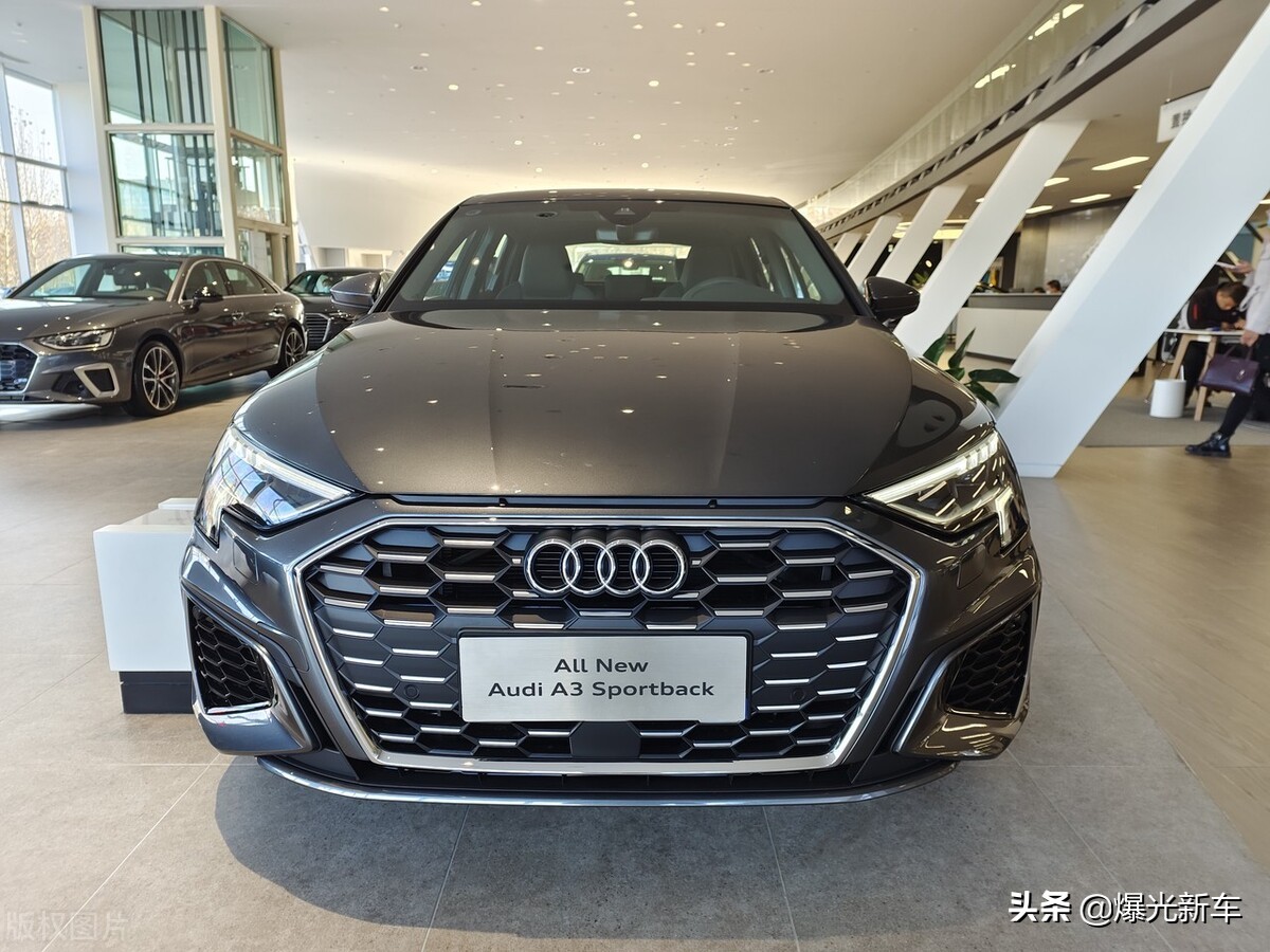 2022款奥迪A3正式上市，带来动力与智能配置升级