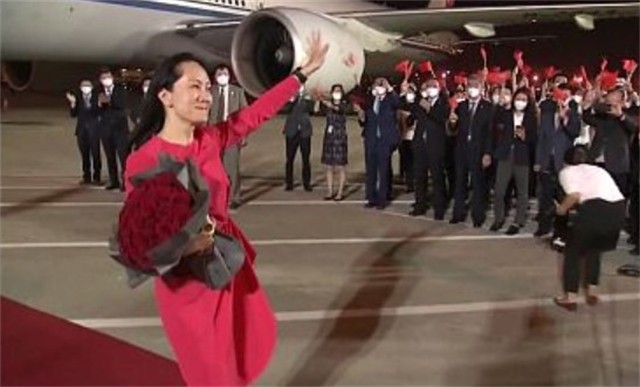 孟晚舟：两次婚姻四个孩子，现任丈夫1000多个日夜不离不弃