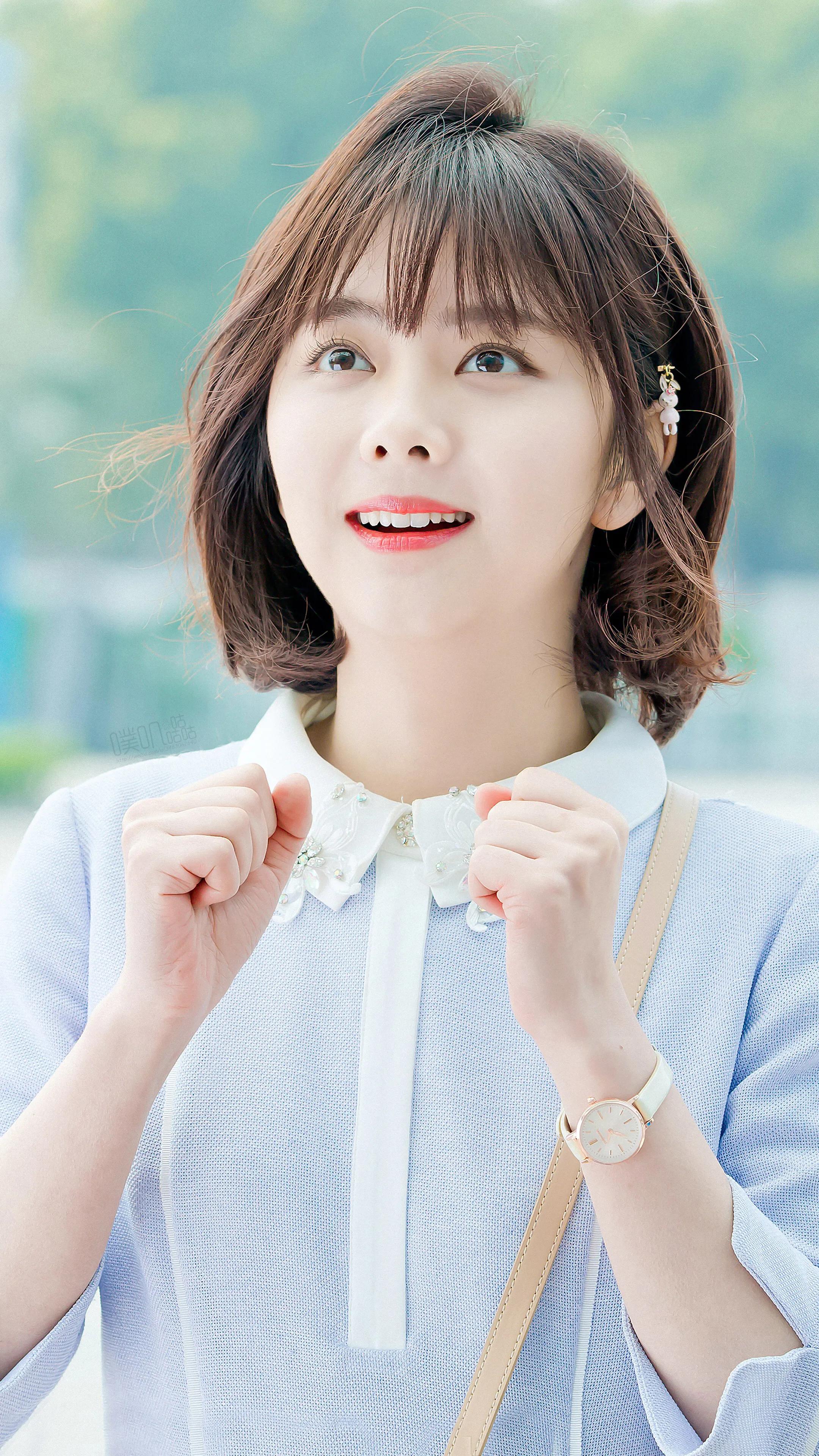 谭松韵：古灵精怪，随性率真，甜美迷人