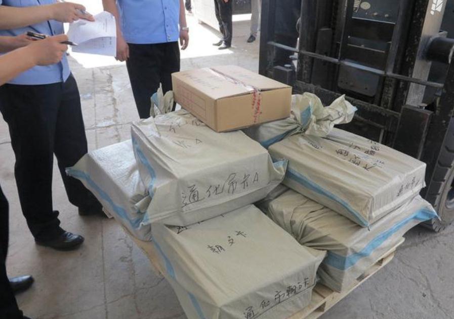 为什么高考要回收“草稿纸”？哪怕是一张白纸，监考老师也要收走