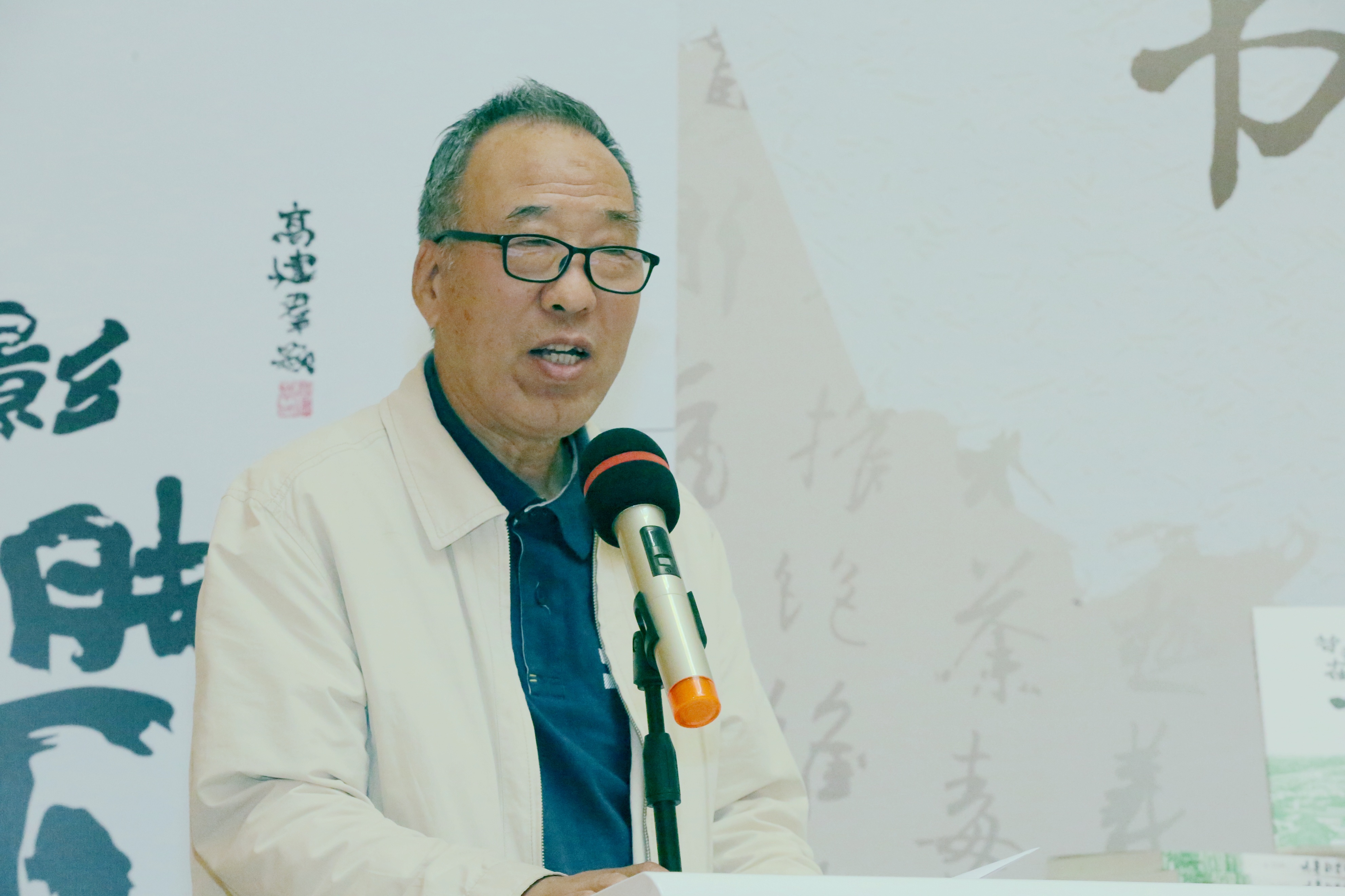 ��С�쳤ƪС˵����Ӱ�ڽ��¡�������̸���ڰ�����Ǿٰ�