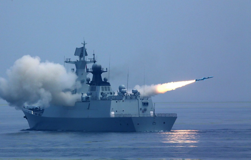 �й�ȫ�ܻ�����054B�س�������ȫ���ƽ������ˣ�һ���ĵ�ָ�տɴ�