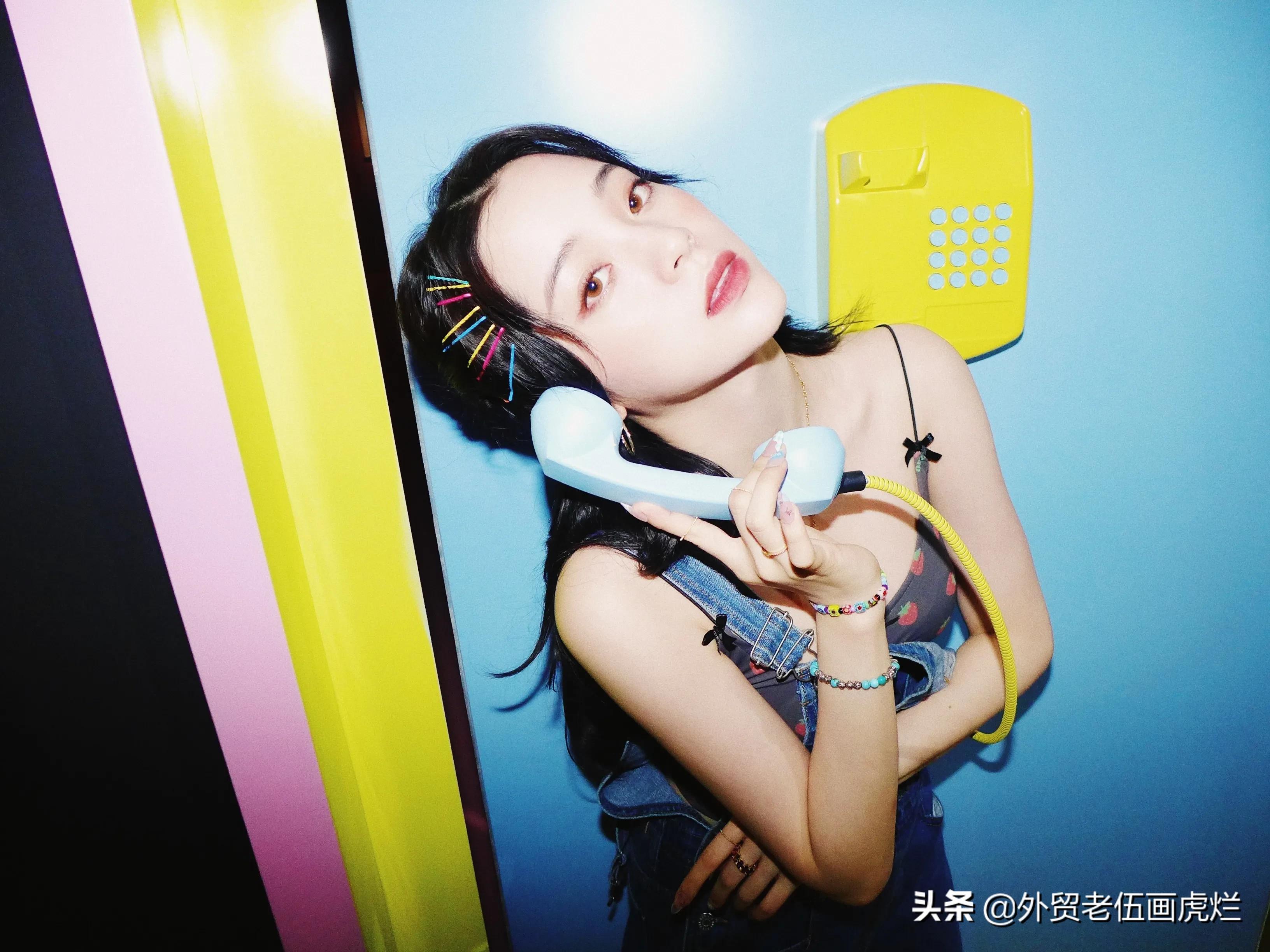 欧阳娜娜，四小花旦，虽然没有什么代表作，但音乐素养不错