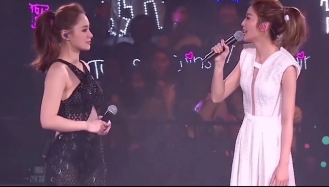 杨幂也是twins组合的粉丝，称其是“时代的传说”