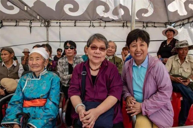 辽宁大学文学院（大连知青王冬梅）