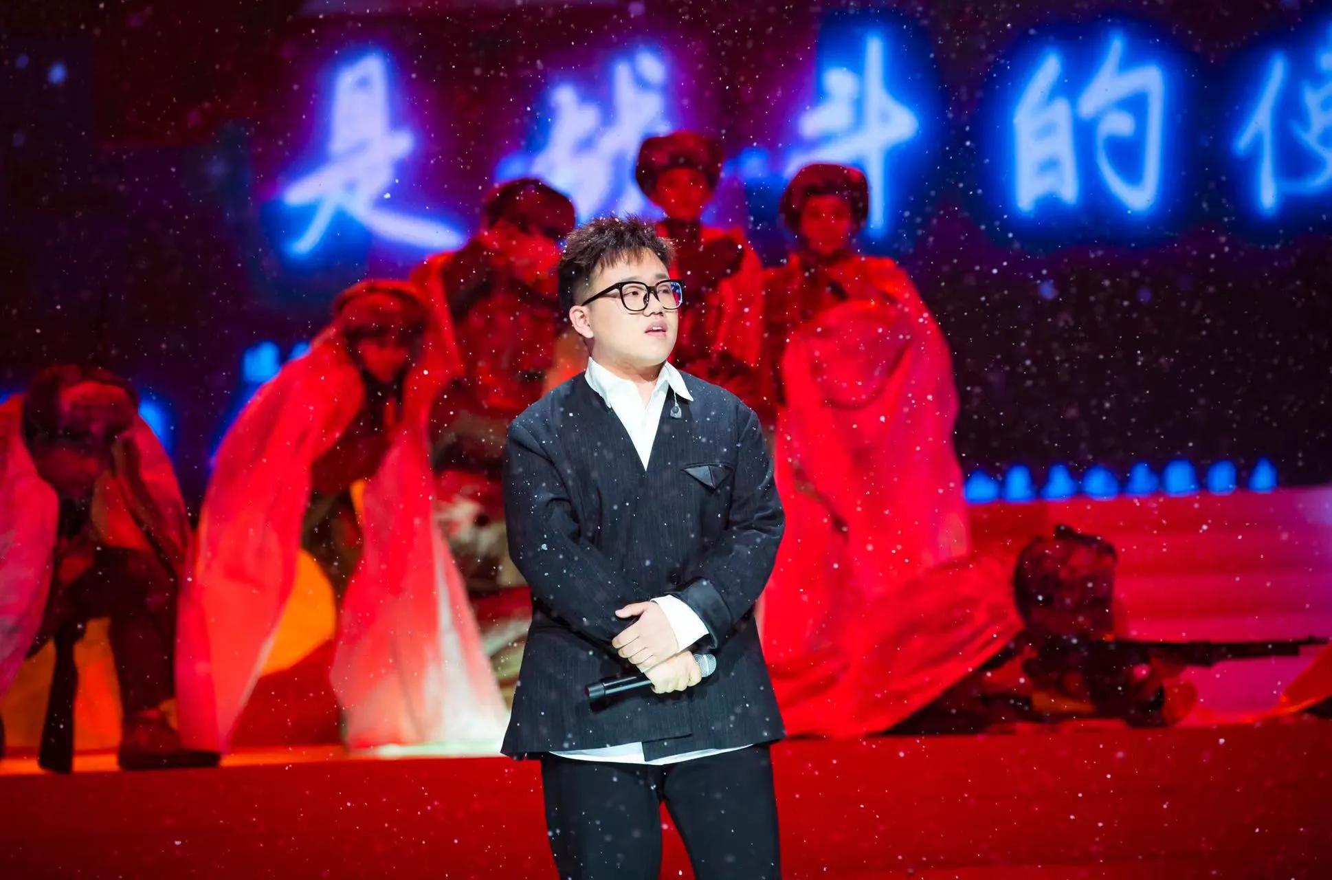 夏日之夜，火热开赛，《星光大道》夏赛季阶段赛闪亮开启