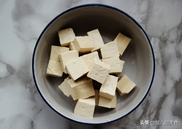做豆腐乳，试试这种好方法，简单好做，不用等到长毛，味道特别香