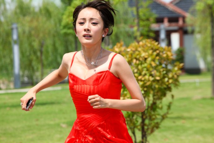 推荐十部顶级宫斗剧给大家，部部收视率高，百看不厌