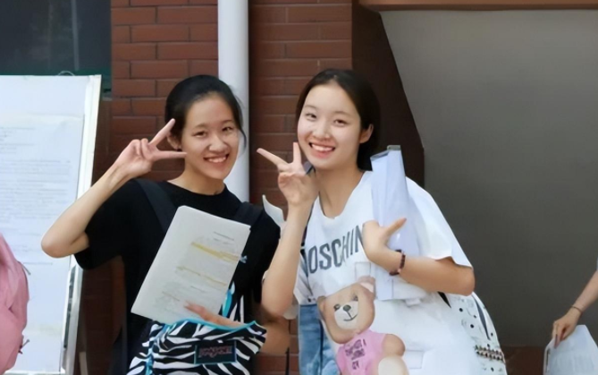 女孩子生理期痛经缓解的办法(女孩子一个月总有那么几天，特别是痛经的女生)