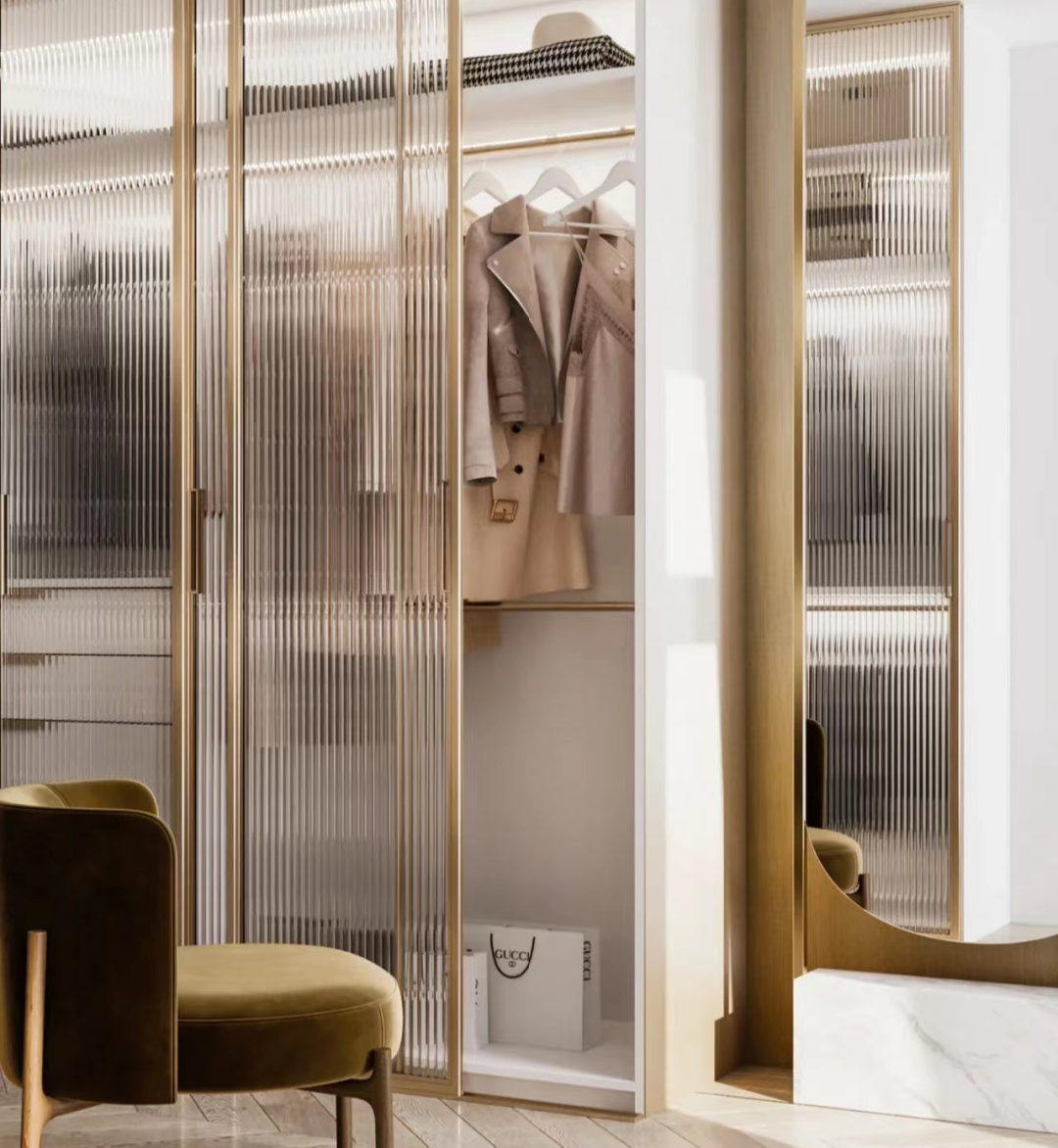 彻底放弃衣柜,500元砌墙搞衣帽区,我膨胀了